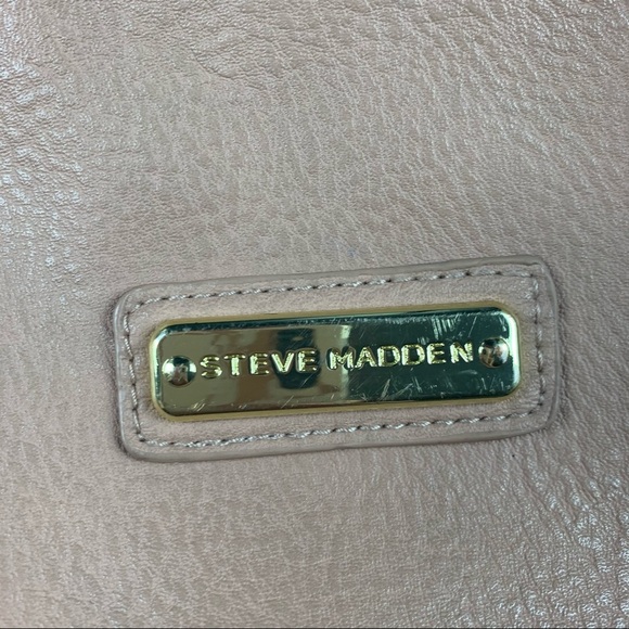 Steve Madden Crossbody Tote Bag - Picture 3 of 14